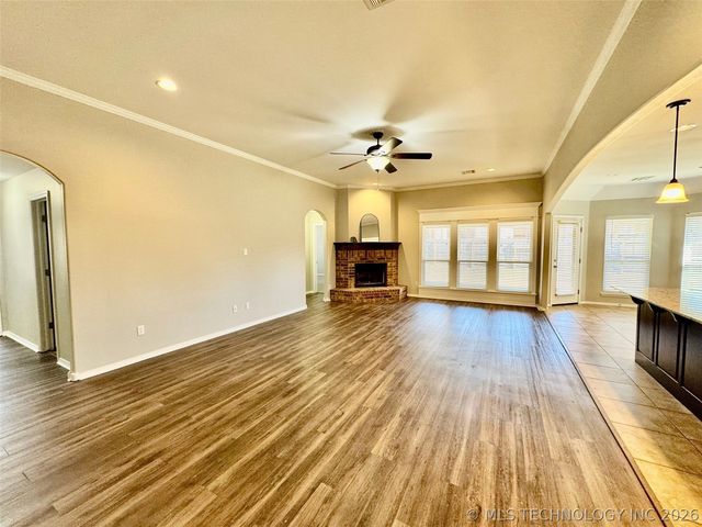 4405 N Oak Avenue, Broken Arrow, OK 74012