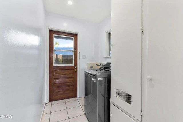 5512 Vantage Avenue, Valley Village, CA 91607