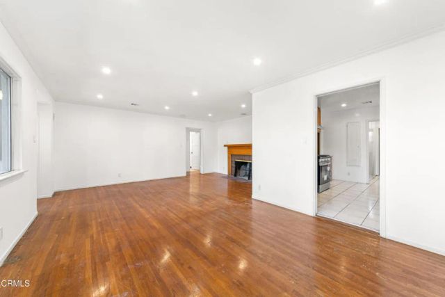 5512 Vantage Avenue, Valley Village, CA 91607