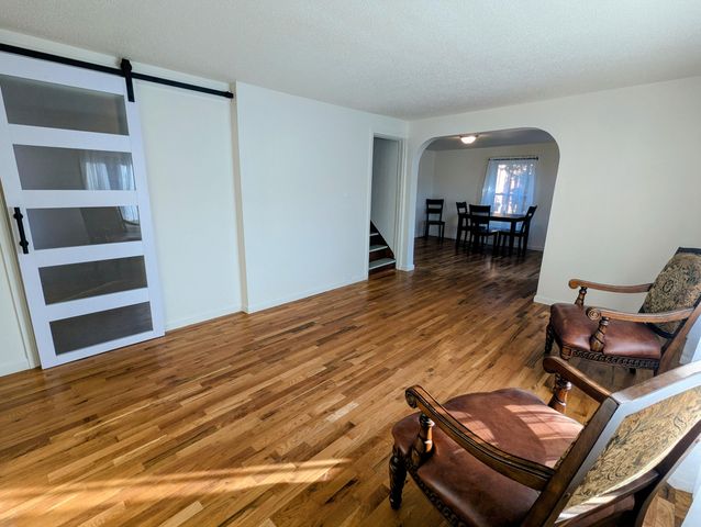 27 W Wood Street, Newaygo, MI 49337