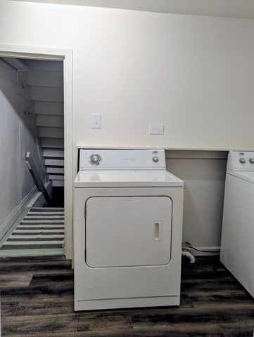 27 W Wood Street, Newaygo, MI 49337