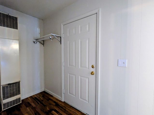 27 W Wood Street, Newaygo, MI 49337