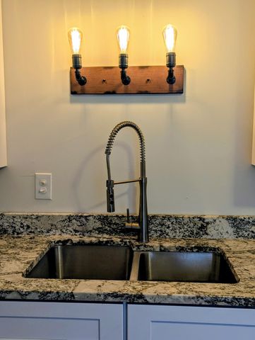 27 W Wood Street, Newaygo, MI 49337