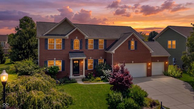 5825 Somerset Boulevard E, Bargersville, IN 46106
