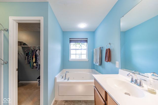 5825 Somerset Boulevard E, Bargersville, IN 46106