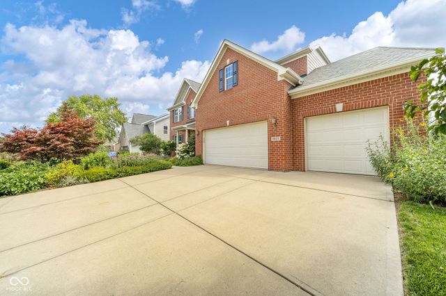 5825 Somerset Boulevard E, Bargersville, IN 46106