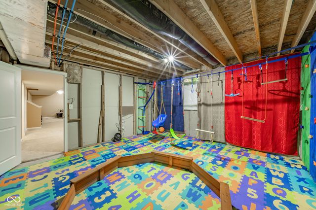 5825 Somerset Boulevard E, Bargersville, IN 46106