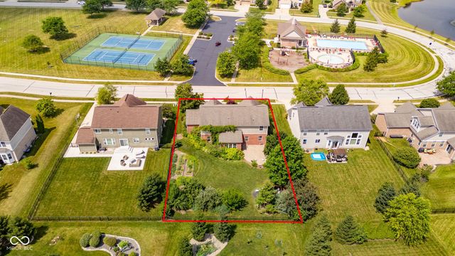 5825 Somerset Boulevard E, Bargersville, IN 46106