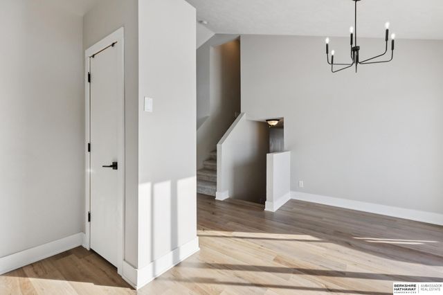 16525 Grant Street, Omaha, NE 68116