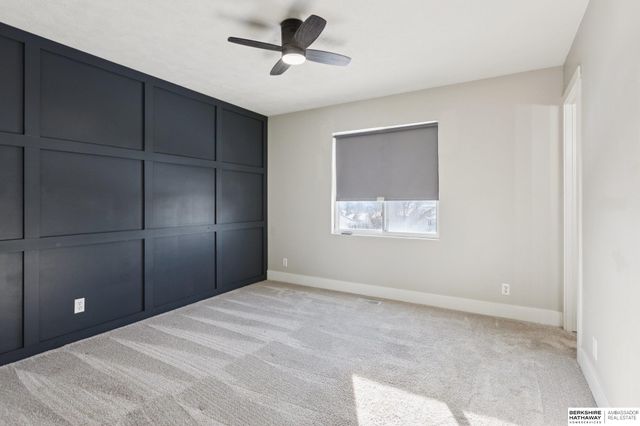 16525 Grant Street, Omaha, NE 68116