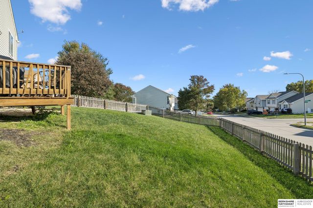 16525 Grant Street, Omaha, NE 68116