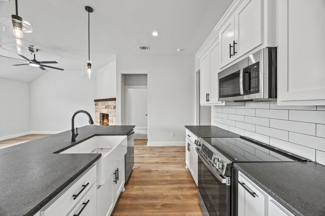 1400 Oak Valley, Denton, TX 76209