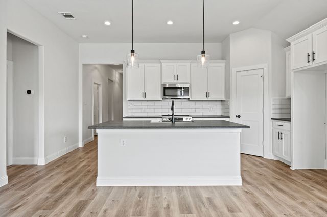 1400 Oak Valley, Denton, TX 76209