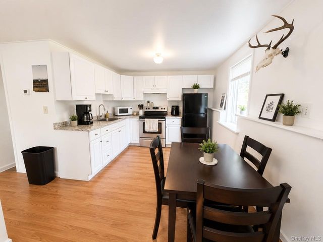 24 Vermont Drive B, Newburgh, NY 12550