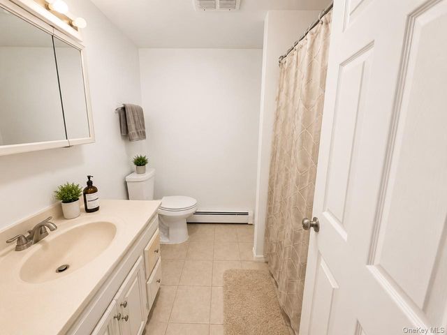 24 Vermont Drive B, Newburgh, NY 12550