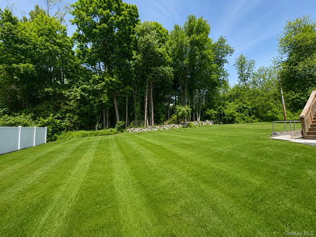 24 Vermont Drive B, Newburgh, NY 12550