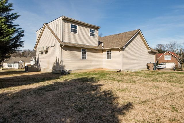 3532 Lake Towne Dr, Antioch, TN 37013