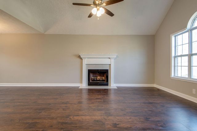 3532 Lake Towne Dr, Antioch, TN 37013