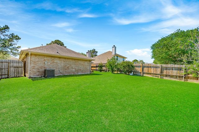 7118 Meadow Hawk Court, Houston, TX 77041