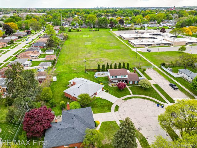 31308 Jay Drive, Warren, MI 48093
