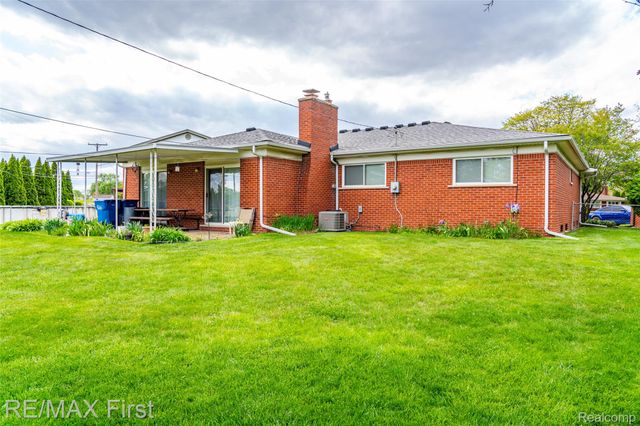 31308 Jay Drive, Warren, MI 48093