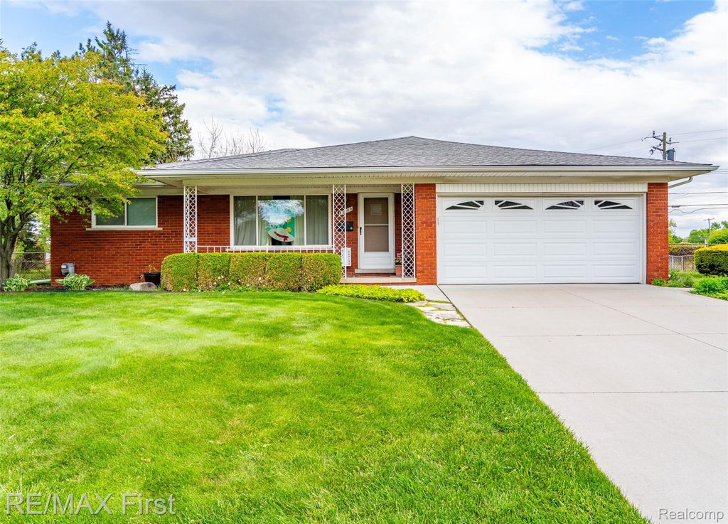 31308 Jay Drive, Warren, MI 48093