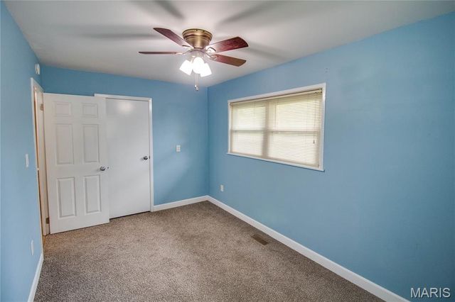 102 Saint Joseph Drive, Godfrey, IL 62035
