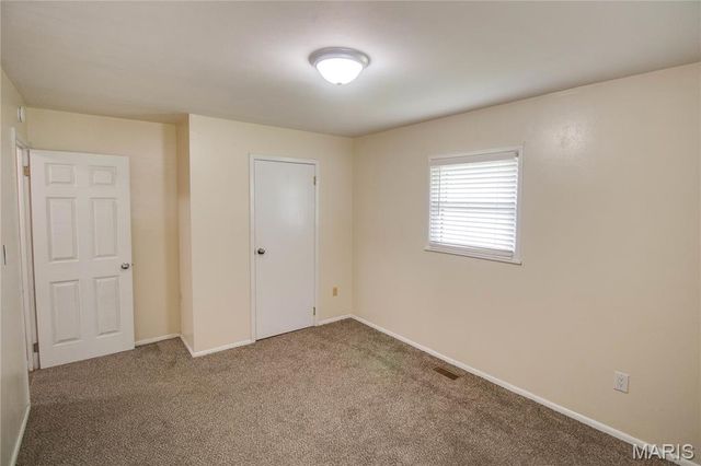102 Saint Joseph Drive, Godfrey, IL 62035