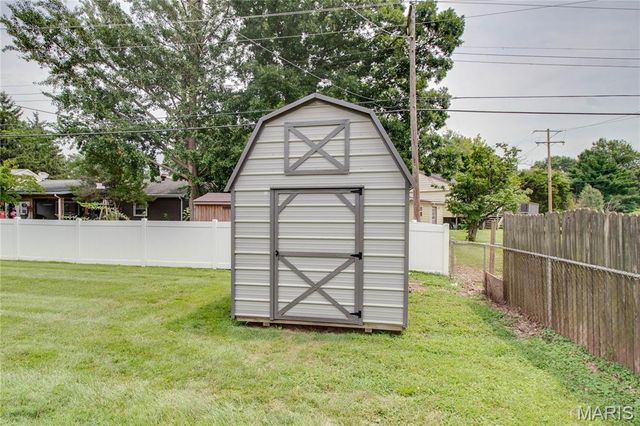 102 Saint Joseph Drive, Godfrey, IL 62035