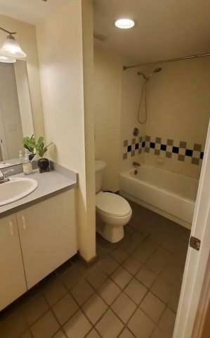 71 Fulkerson St 111, Cambridge, MA 02141