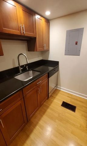 71 Fulkerson St 111, Cambridge, MA 02141