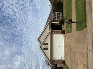 3250 W Hartland Drive, Southaven, MS 38672