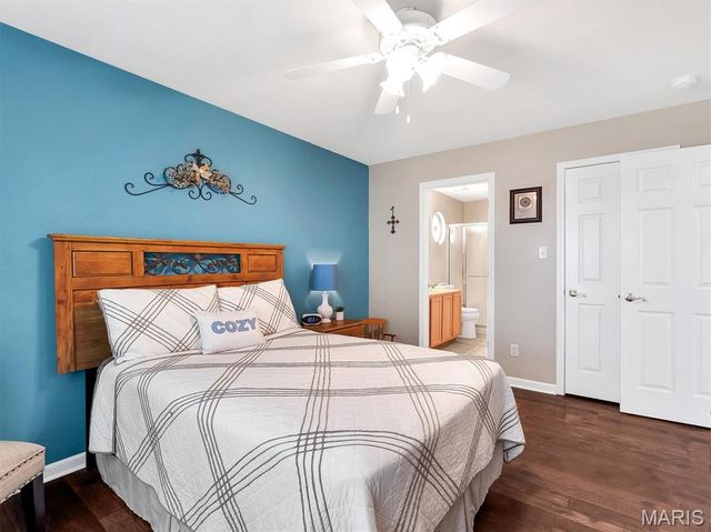 10237 Carlton Place Court, St Louis, MO 63123