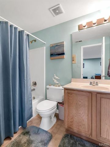 10237 Carlton Place Court, St Louis, MO 63123