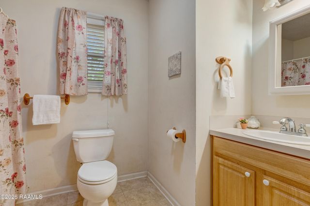 2116 Agnes Broussard Road, New Iberia, LA 70560