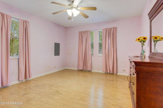 2116 Agnes Broussard Road, New Iberia, LA 70560