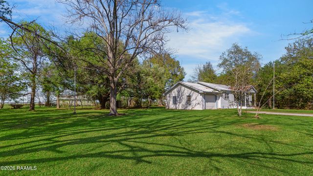 2116 Agnes Broussard Road, New Iberia, LA 70560