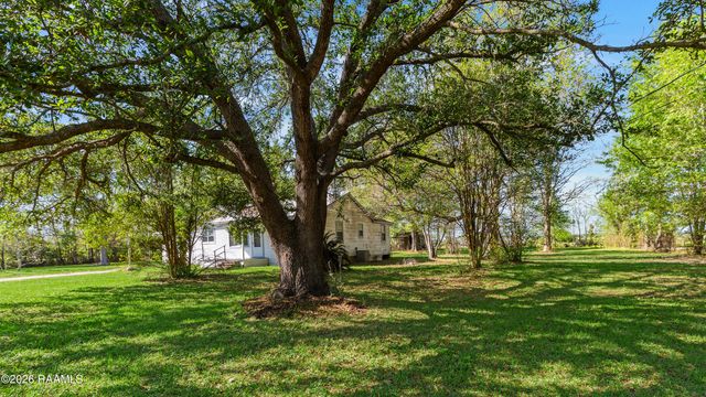 2116 Agnes Broussard Road, New Iberia, LA 70560