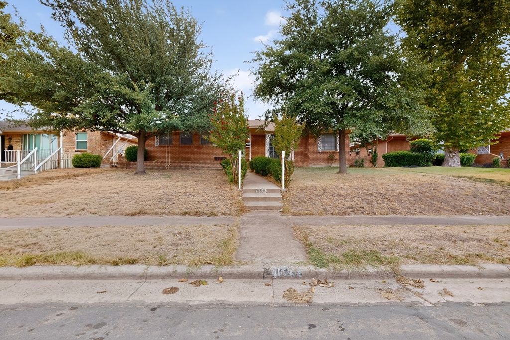1129 Oak Meadows Drive, Dallas, TX 75232 — exterior