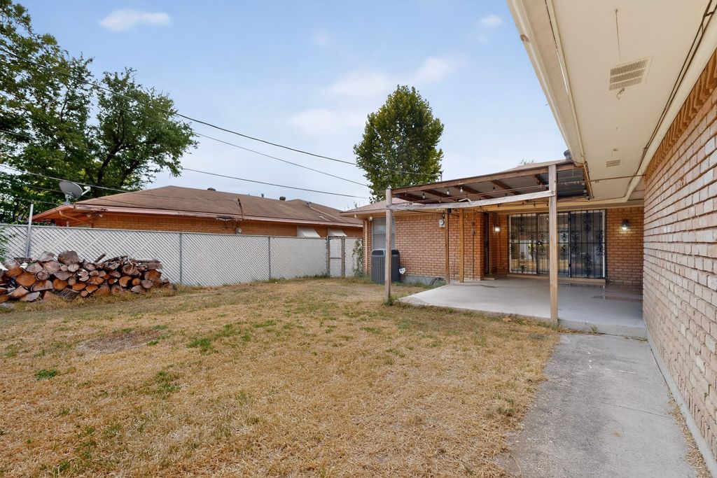 1129 Oak Meadows Drive, Dallas, TX 75232 — photo 4