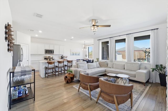 3105 Kaufman Court, Little Elm, TX 75068