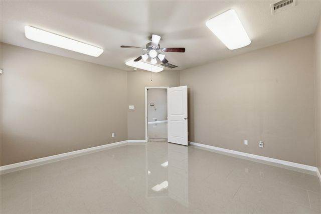 8234 Hall View Drive, Houston, TX 77075