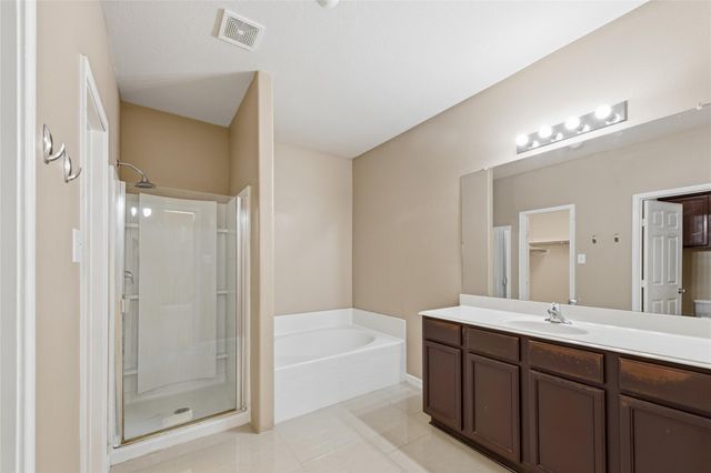 8234 Hall View Drive, Houston, TX 77075