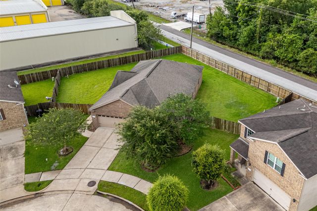 8234 Hall View Drive, Houston, TX 77075