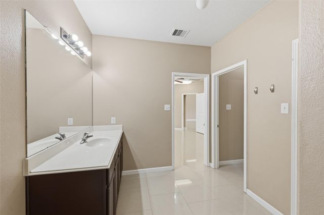 8234 Hall View Drive, Houston, TX 77075