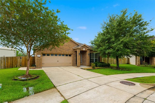 8234 Hall View Drive, Houston, TX 77075