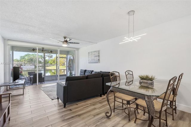 5860 NW 64th Ave 102, Tamarac, FL 33319