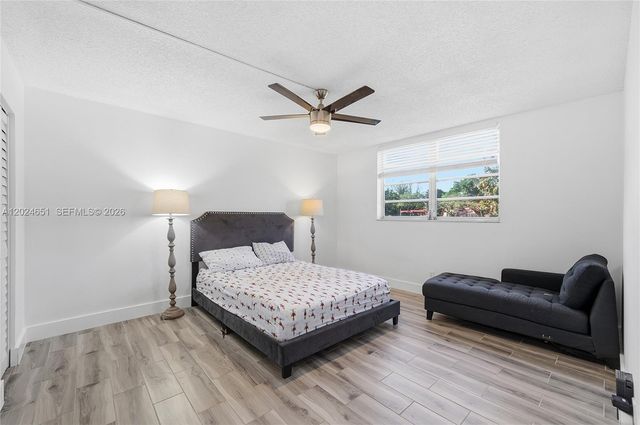5860 NW 64th Ave 102, Tamarac, FL 33319