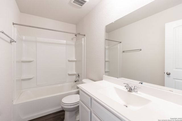 6806 Prue Rd Unit 28, San Antonio, TX 78240