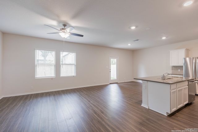 6806 Prue Rd Unit 28, San Antonio, TX 78240